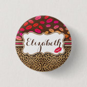 パーソナライズなヒョウのプリントの唇のキス 缶バッジ (正面)