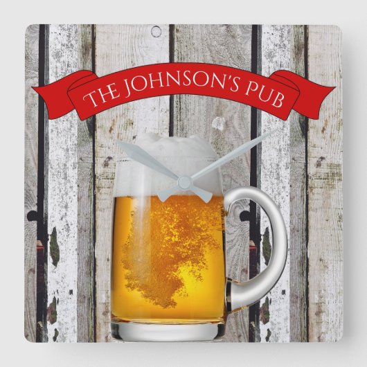 パーソナライズなビールステイン及び"(あなたの名前の)パブ" スクエア壁時計 (正面)
