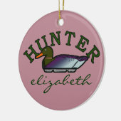 パーソナライズなピンクのアヒルのハンター セラミックオーナメント (左)