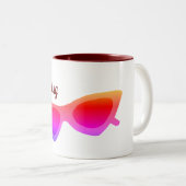 パーソナライズなピンクのサングラス ツートーンマグカップ (正面右)