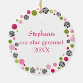 パーソナライズなピンクの星の体育専門家 セラミックオーナメント (裏面)