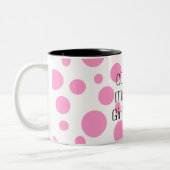 パーソナライズなピンクの水玉模様はコーヒー・マグに2ある調子を与えました ツートーンマグカップ (左)