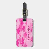 パーソナライズなピンクの迷彩柄のカムフラージュの名前 ラゲッジタグ (正面縦)