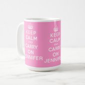 パーソナライズなピンクのKeep Calm and Carry On コーヒーマグカップ (正面左)