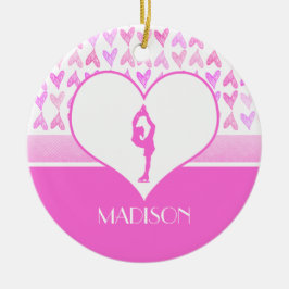 パーソナライズなフィギュアスケート選手のピンクの水彩画のハート セラミックオーナメント