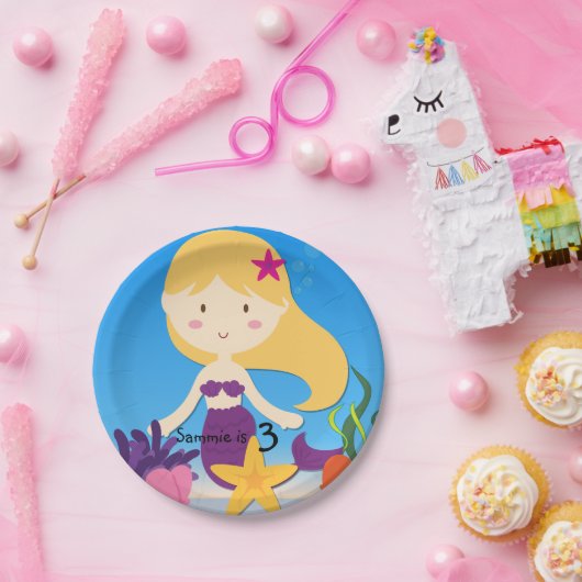 パーソナライズなブロンドの人魚の誕生日の紙皿 ペーパープレート (パーティー)