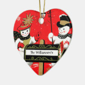 パーソナライズなポストの雪だるまのカップル セラミックオーナメント (左)