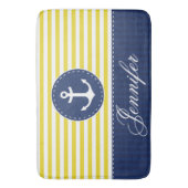 パーソナライズなモダンで航海ので黄色く青いいかり バスマット (正面縦)