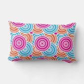 パーソナライズなモノグラムのショッキングピンクのティール(緑がかった色)の円 ランバークッション (裏面)