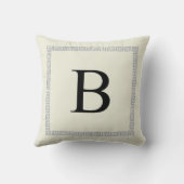 パーソナライズなモノグラムの枕|最初のB クッション (裏面)