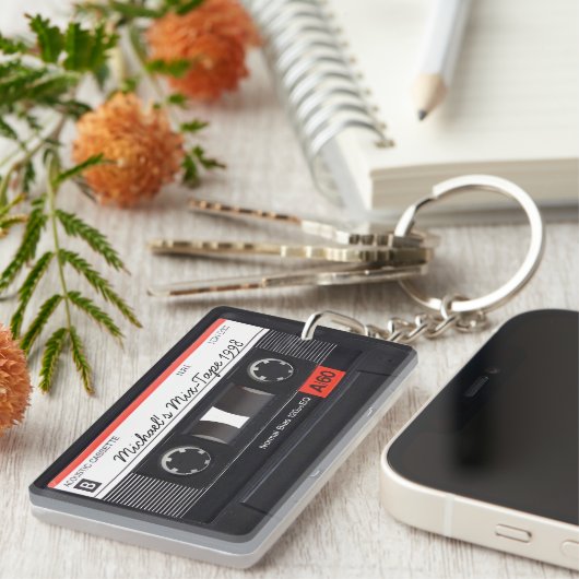 パーソナライズなレトロ組合せテープ鍵鎖 キーホルダー (正面右)
