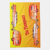 パーソナライズなヴィンテージの車およびキャラバンの皿タオル キッチンタオル (縦)