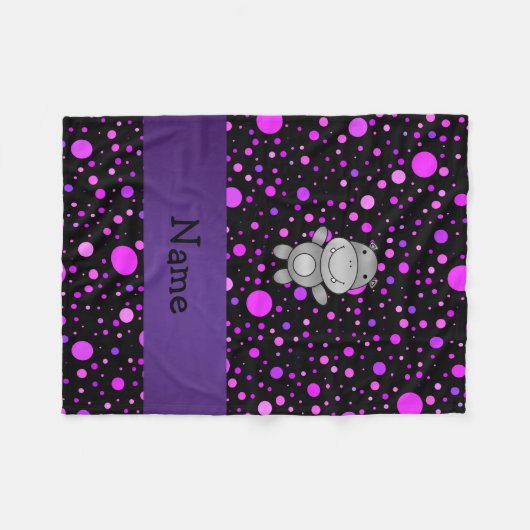 パーソナライズな一流のカバの紫色の水玉模様 フリースブランケット (正面(横))