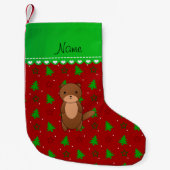 パーソナライズな一流のカワウソの赤い木の星 スモールクリスマスストッキング (正面)