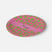 パーソナライズな一流のピンクのテニス・ボールパターン ペーパープレート (アングル)