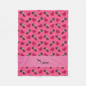 パーソナライズな一流のピンクの普通消防車のハート フリースブランケット (正面)