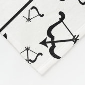 パーソナライズな一流の白は矢を曲げます フリースブランケット (角)