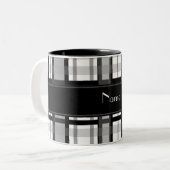 パーソナライズな一流の白黒格子縞 ツートーンマグカップ (正面左)