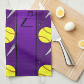 パーソナライズな一流の紫色のソフトボールパターン キッチンタオル (四つ折り)