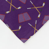 パーソナライズな一流の紫色のホッケーパターン フリースブランケット (角)