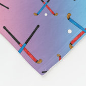 パーソナライズな一流の虹のフィールドホッケー フリースブランケット (角)