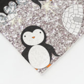 パーソナライズな一流の銀製のグリッターのペンギンのイグルー フリースブランケット (角)