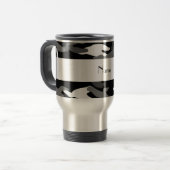パーソナライズな一流の黒いカムフラージュ トラベルマグ (正面左)