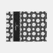 パーソナライズな一流の黒いシェブロンのバレーボール フリースブランケット (正面(横))