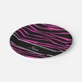 パーソナライズな一流の黒いピンクのシマウマは縞で飾ります ペーパープレート (アングル)