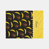 パーソナライズな一流の黒い猿のバナナ フリースブランケット (正面(横))