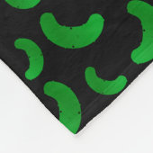 パーソナライズな一流の黒い緑のピクルス フリースブランケット (角)