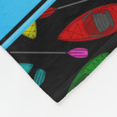 パーソナライズな一流の黒い虹のカヤック フリースブランケット (角)