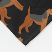 パーソナライズな一流の黒いairedaleテリア犬 フリースブランケット (角)