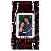 パーソナライズな写真のバレンタインデーの単語のコラージュ スモールペーパーバッグ (正面)