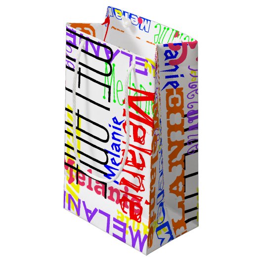 パーソナライズな名前をカスタムするのコラージュのカラフル スモールペーパーバッグ (正面アングル)