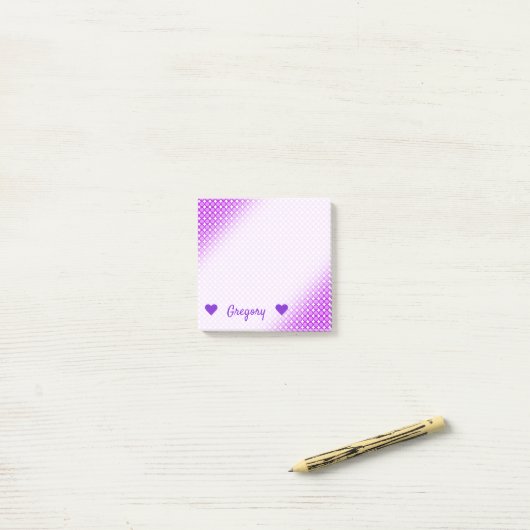 パーソナライズな名前 + 紫色の点か円パターン ポストイット (デスク上)