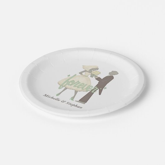 パーソナライズな婚礼の日の新郎新婦 ペーパープレート (アングル)