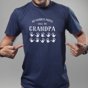 パーソナライズな孫の名前の祖父母のため Tシャツ