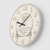パーソナライズな幸福にその後ずっと結婚の時計 ラージ壁時計 (傾斜)