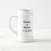 パーソナライズな新郎の結婚式の引き出物のジョッキ ビールジョッキ (左)