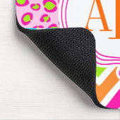 パーソナライズな明るいシマウマのヒョウおよびシェブロン マウスパッド (コーナー)