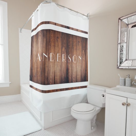 パーソナライズな暗い納屋木および白い国 シャワーカーテン (インサイチュ)