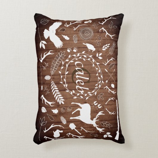 パーソナライズな森林男の赤ちゃんの子供部屋の装飾の納屋 アクセントクッション (正面(垂直))