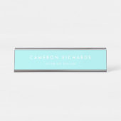 パーソナライズな水のモダンな最小主義のタイポグラフィ デスクネームプレート (正面)