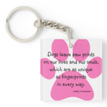 パーソナライズな犬の許可の足は生命Keychainを印刷します