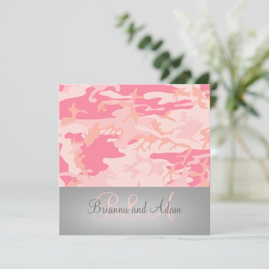パーソナライズな狩りのテーマのピンクの迷彩柄の結婚式 招待状 (スタンド正面)