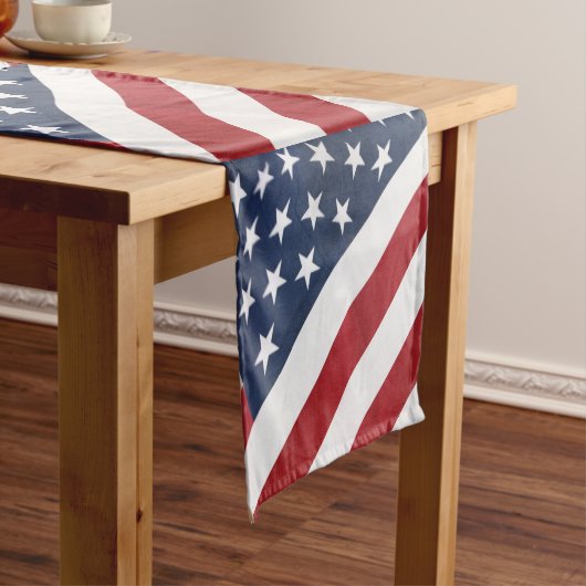 パーソナライズな米国旗のテーブルのランナー ショートテーブルランナー (インサイチュ)