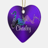 パーソナライズな紫色のサクソフォーン音楽休日のハート セラミックオーナメント (左)