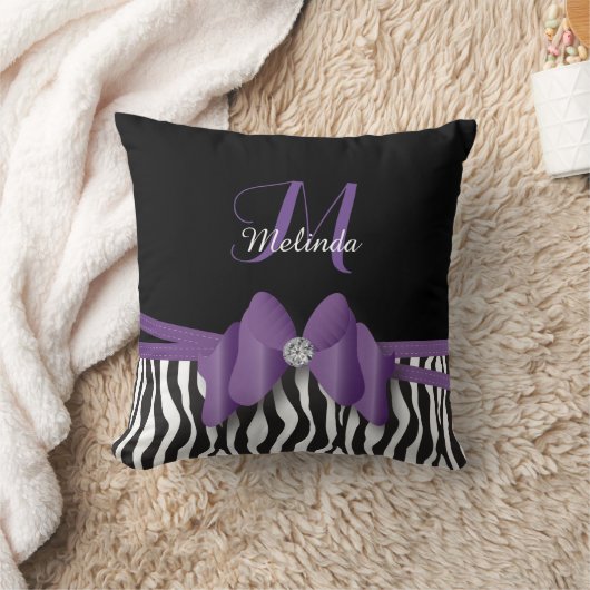 パーソナライズな紫色のシマウマストライプのな曲げられた| クッション (ブランケット)