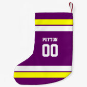 パーソナライズな紫色、金ゴールド及び白いフットボール・チーム スモールクリスマスストッキング (裏面)